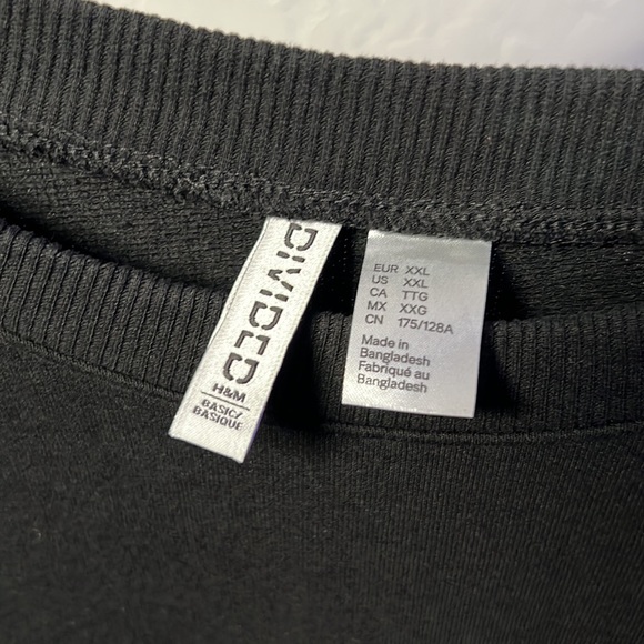 H&M - XXL Black Crew Neck Crop Sweater - Picture 6 of 7